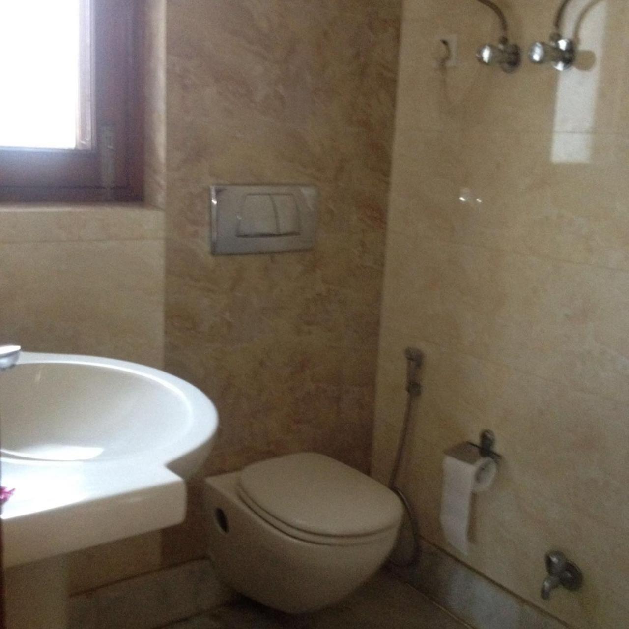 Hotel Vipul Grand Gurgaon Esterno foto
